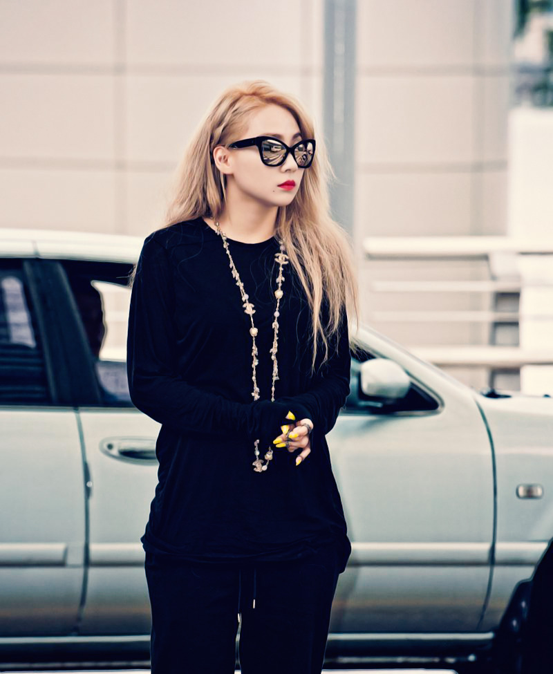 everlastingblackjack:  How many of your bias’ airport photos look like a photoshoot?