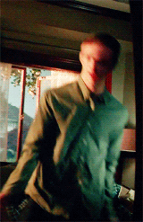 theflashdaily:  ‘So how does a superhero get ready for a date?Same as everybody