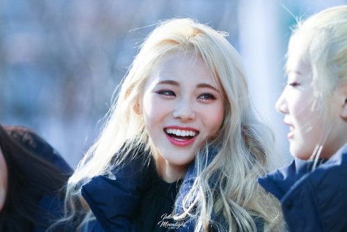 171126 Inkigayo Mini-Fanmeeting© Into our Moonlight♡ do not edit.