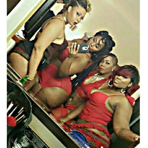 luvisblack:  #LuvIsBlack #BeautifulBlackWomen #Seduction #SexyLingerie #FullBeauty
