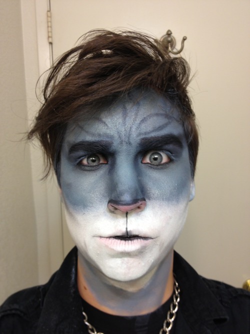 jeiwalking:kingtomcat:starkinglyhandsome:deviouslyratedm:Sometimes I play with facepaintAnd then I m
