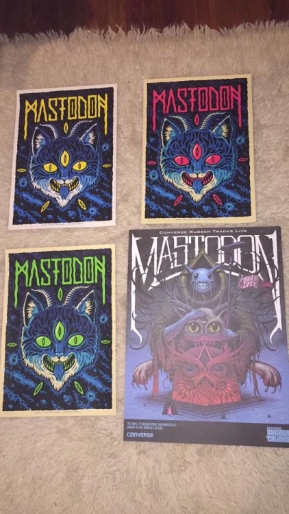 Sex Mastodon Garage sale on Facebook pictures