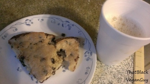 thatblackveganguy:  Ok so real talk these cookie brownies right here were e-ve-ry-THING! They were moist, chewy, chocolatey, and sweet… And with a cup of soy milk on the side?! #iCant   Ughhhhh I want!