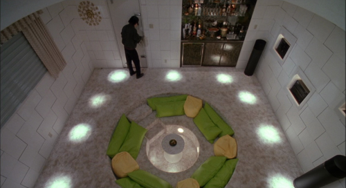 cinemaspam:  10 frames Edward Scissorhands (1990) Directed by Tim BurtonCinematography by Stefan Czapsky 