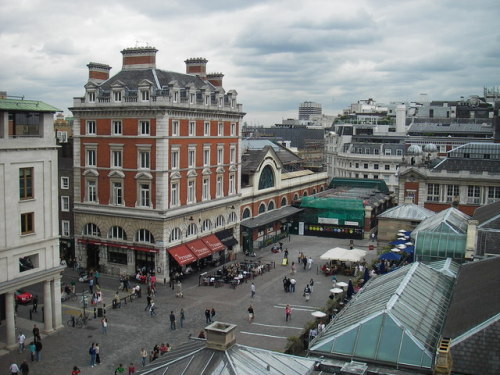 Covent Garden Piazza with London Transport Museum