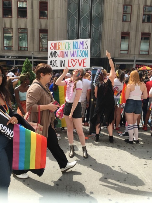 reaprat:kaldurrr:tretijrebeglock:your-homophobia-is-showing:viciere:billpottz:nyc pride 2017 this is