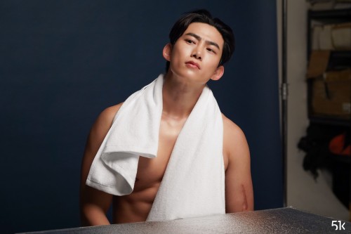 Like Who The Fuck Let Him Do This HABSBFBSNKWJEBSBNDMSKEJEBMWKEK (source)