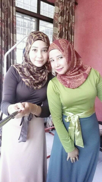 Hijab tudung baju ketat nampak tetek…part 1 - Tumbex