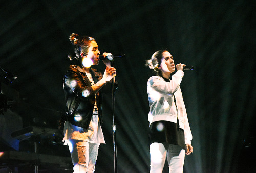 daniellegornbeinphotography: Tegan and Sara.The Wiltern, Los Angeles. September 29th, 2016.