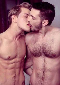 cuteegaycouples:  www.cuteegaycouples.tumblr.com Like our Facebook page and Follow Us On Twitter