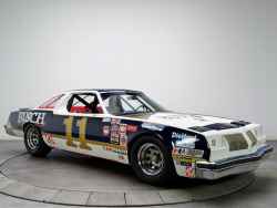 itsbrucemclaren:  Oldsmobile 442 NASCAR Race