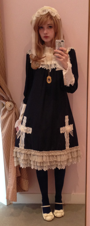 lavenderlilly:  My favorite outfits of the year (selfie edition)!  Not the ones with the most notes, just my personal favorites. 