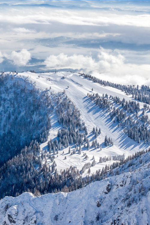 heaven-ly-mind: Slope on the skiing resort
