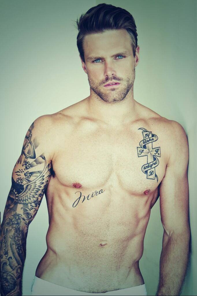handsomemales:  nick youngquest by pat supsiri