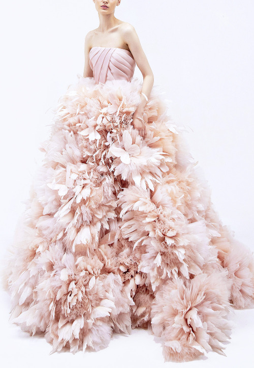 evermore-fashion: Favourite Designs: Sara Mrad ‘Universal Goddesses’ Spring 2020 Haute Couture Colle