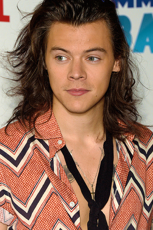hairycelebs:  Finally some chest hair! And look how proud he is to show it off! :)