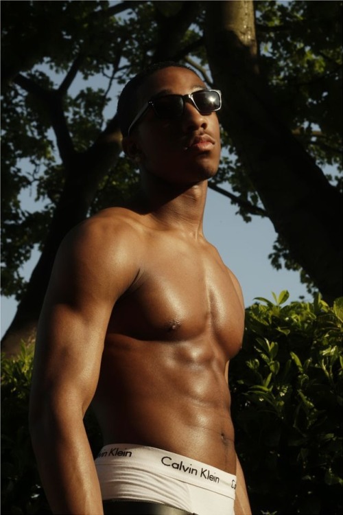 hoodsworld:  Hanif Thompson 