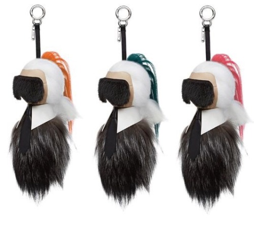 Of course that we need to talk about the extremely chic Fendi Karlito, a bag charm that is made of b