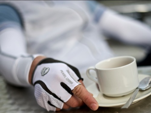 pingonow: Donny Lewis and his last coffee ahead of the race snapped by Yorick Carroux