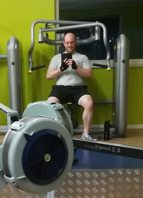 Celebrating A New Personal Best, Bench Pressing 105kg For 3 Sets Of 3 Rep. Next Stop, 3 Sets Of 5. Also