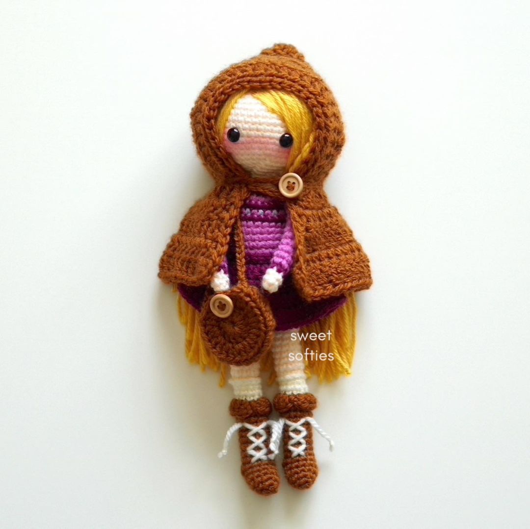 Willow the Woodland Doll (Crochet Pattern) - Sweet Softies