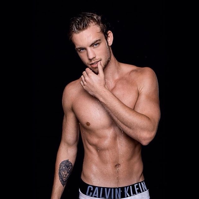 amazingmalenudity: Dustin McNeer