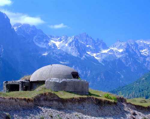 allahuramazda:A Qendra Zjarri bunker in the Albanian Alps at Valbona