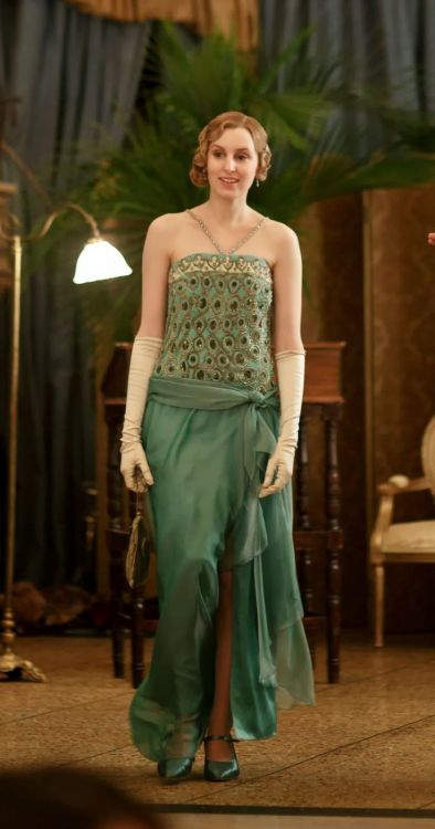 mygreatadventurehasbegun: One Dress a Day ChallengeDay 89Color: GreenDownton Abbey- Laura Carmicheal