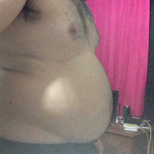 Porn Pics makemefatter:  Before and after eating 7lbs