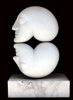 artmastered:  Victor Brauner, Signe (Le vent), 1942, white marble, 31 cm (height), Cimetière de Montmartre, Paris. Source 