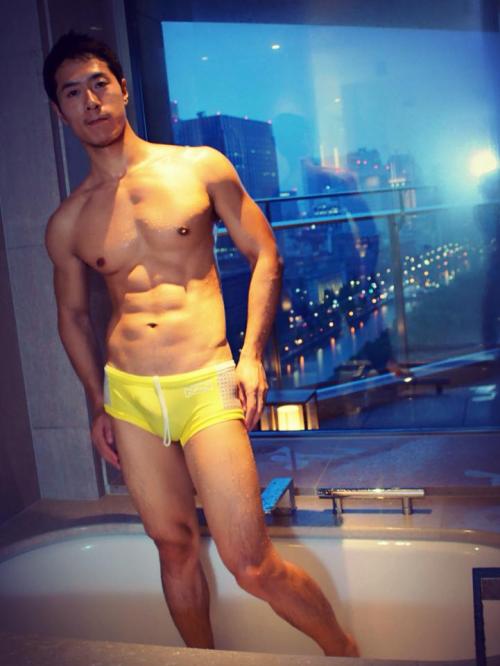 Viva!Asian hunks!