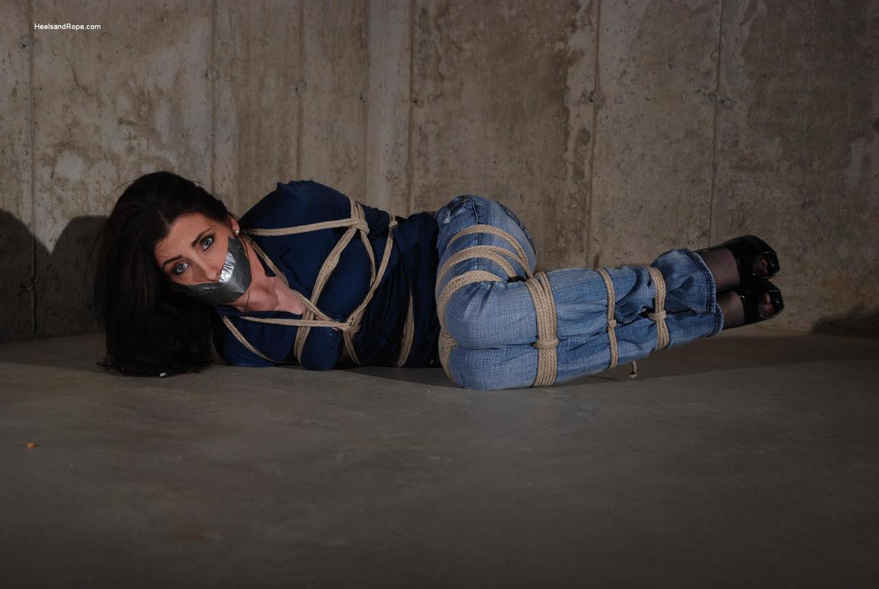 bondagehedgehog:  Carmen
