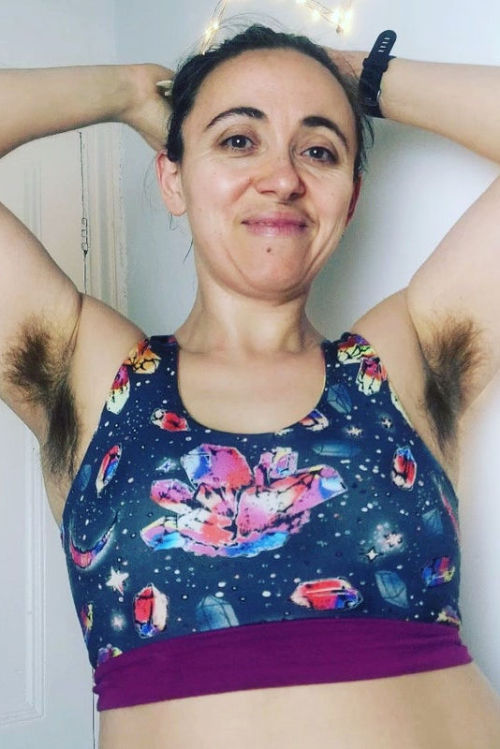 realhairypits:hairyspectrum:Sexy long haired milfhttps://uhairy.com/lovelylonghaired/armpits hairywo
