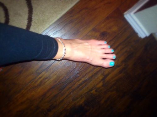 hottxfirewife:Taking my Hotwife out tonight for some well deserved show off time - with that subtle 