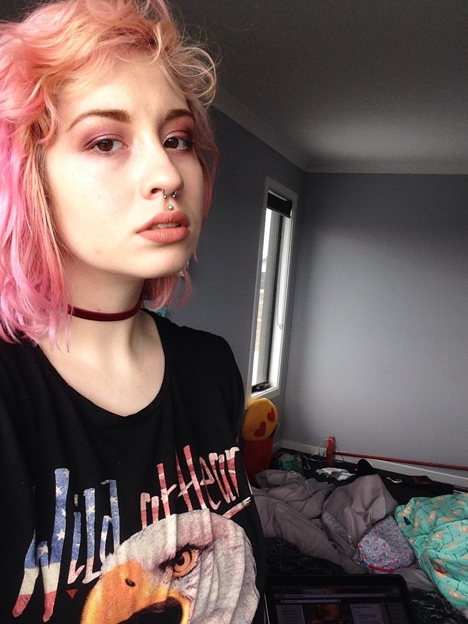 woepossum:happy trans day of visibility 👽🎉 they/them