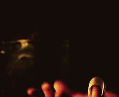 agnosticbutts:  theeverydaygoth:  That’s all I was thinking of when I saw this scene in The Hobbit.  How does that even happen. The ring just sorta… falls into his finger. Like… that shit is unreal. It doesn’t even happen.   the ring is magic,