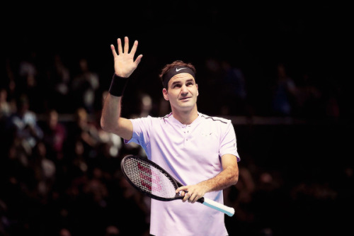 Roger Federer defeats Jack Sock 6-4 7-6(4) in his first group stage match at the ATP Finals. He reco