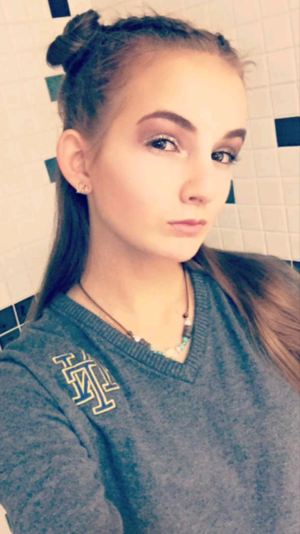 stay-beautiful-panda: I wonder how many of you would fuck me if you had the chance