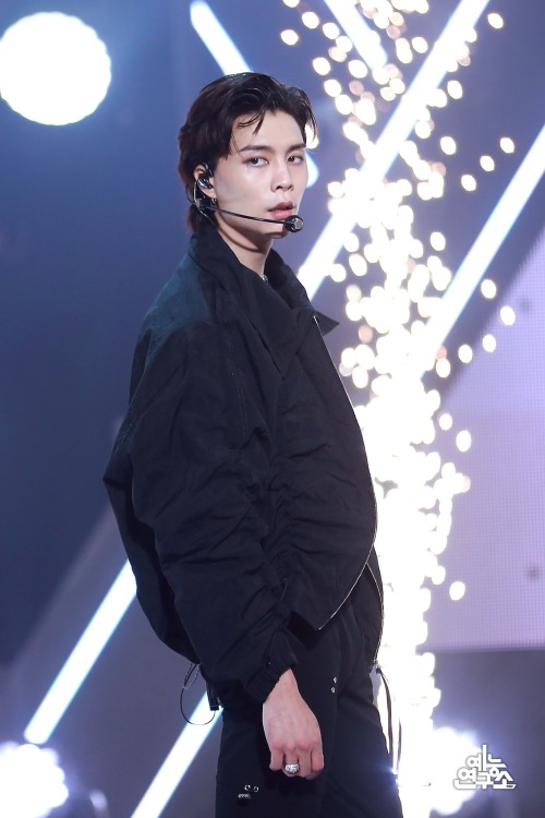 Johnny Suh EVERYONE