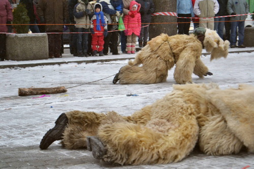 lamus-dworski:Gody Żywieckie / Dziady Żywieckie / Jukace / Jukoce is a traditional New Year’s rite, 