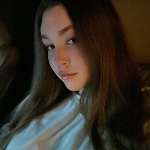 avelinaa:wanna cuddle in bed with me? (*ᴗ͈ˬᴗ͈)ꕤ*.ﾟavelinaxxo
