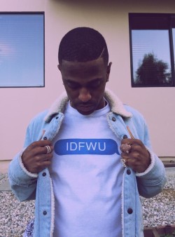 streetwearnvintage:  u lil stupid ass b*tch