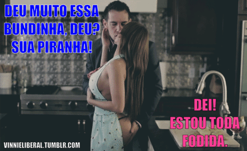 vinnieliberal:  Você chega em casa e ela está preparando o jantar só de calcinha.