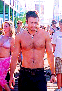 hipstermenlover:  Chris Evans  