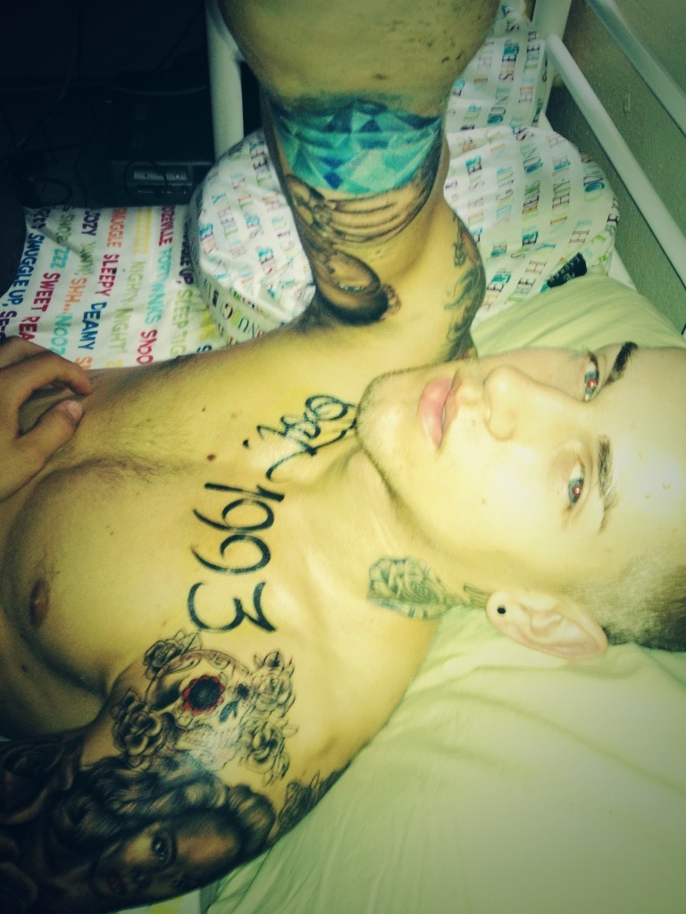 traps-n-trade:  Traps-N-Trade follow us on Tumblr! The BEST blog on Tumblr for Thug