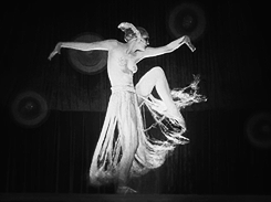 wehadfacesthen:  Brigitte Helm as the False Maria in Metropolis  (Fritz Lang, 1927) via greypoppies 