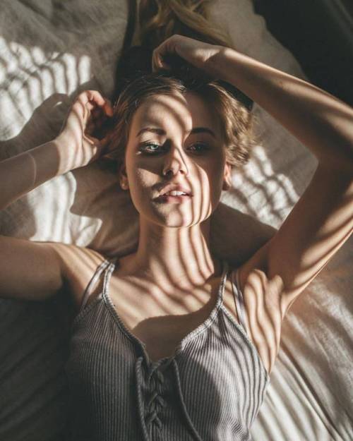 https://amazinggirlsphotos.tumblr.com/post/162131062036
