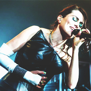 dieealive:  Sharon den Adel in Birmingham, United Kingdom. 16/04/14 