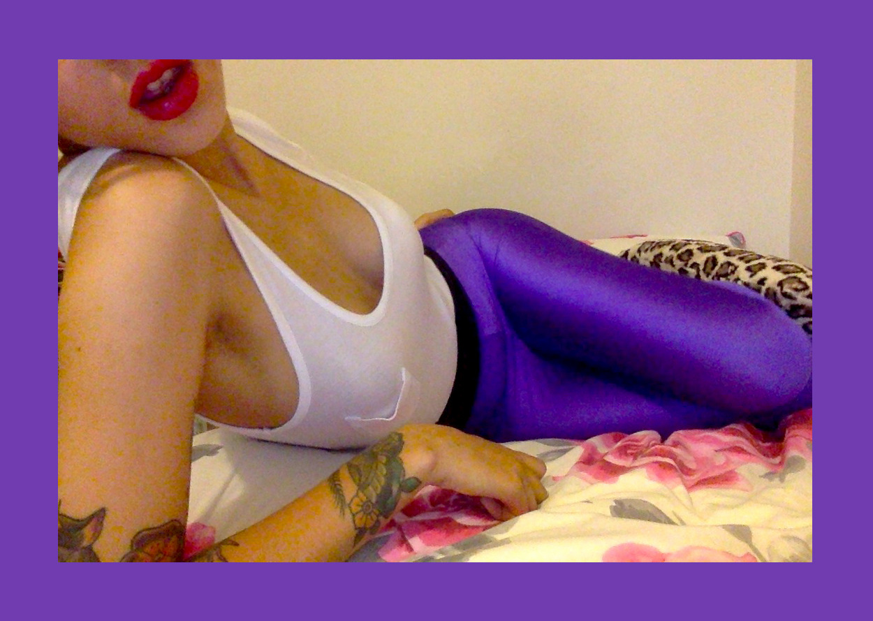 crystalfountain:  really feelin these leggings from the eighties ♡
