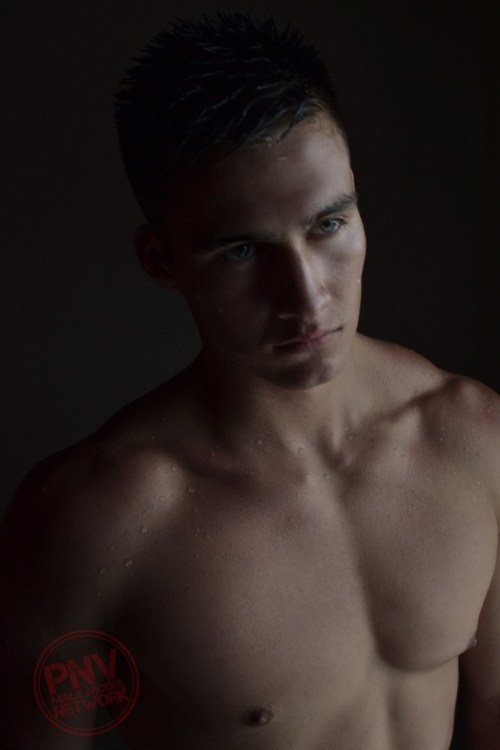 jazzbythelake: phil007fan:    Matt Williams by Gene Wells for PNV  http://jazzbythelake.tumblr.com 